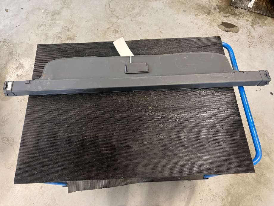Bagasjerom rollon til Volvo V60/V60 CC 2013-2018 (Type I, Fase 2)  (VOLVO|39843531|)
