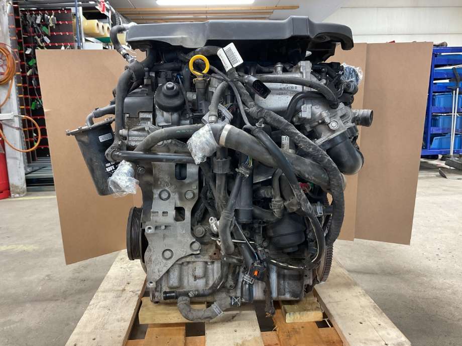 Motor diesel til VW Golf VII 2012-2017 (Fase 1)  (VOLKSWAGEN|04L 100 090|)