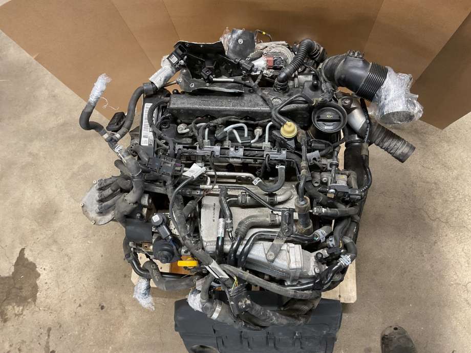 Motor diesel til VW Golf VII 2012-2017 (Fase 1)  (VOLKSWAGEN|04L 100 090|)