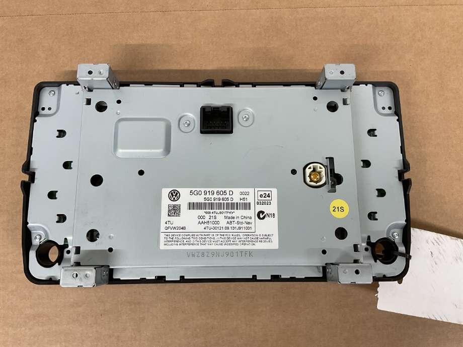 Bilstereo navigasjon til VW Golf VII 2012-2017 (Fase 1)  (VOLKSWAGEN|5G0 919 605 D|)