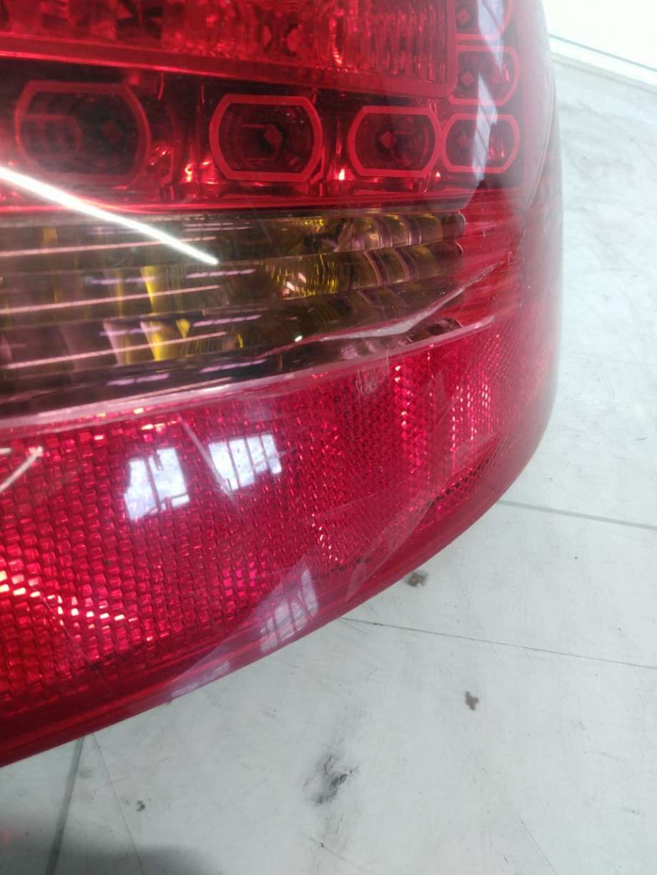 Baklykt høyre til Audi A6 2005-2008 (Type III, Fase 1) (C6) (C6) (AUDI|4F9 945 096 H|)