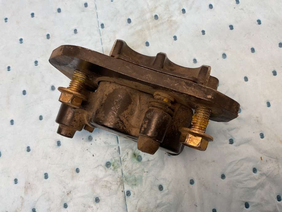 Bremsecaliper venstre bak til ATV ATV diverse merker 0-->>  (BRP CAN AM|)