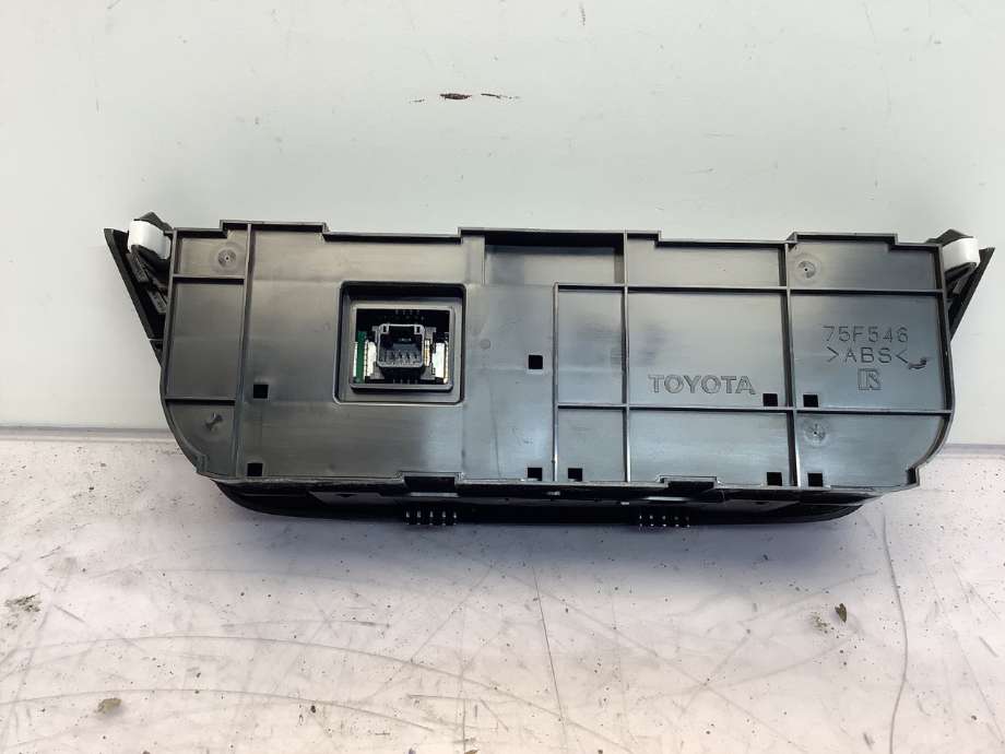 Varmeapparat betjening til Toyota RAV4 2016-2019 (Type IV, Fase 2)  (TOYOTA|5590042450|)