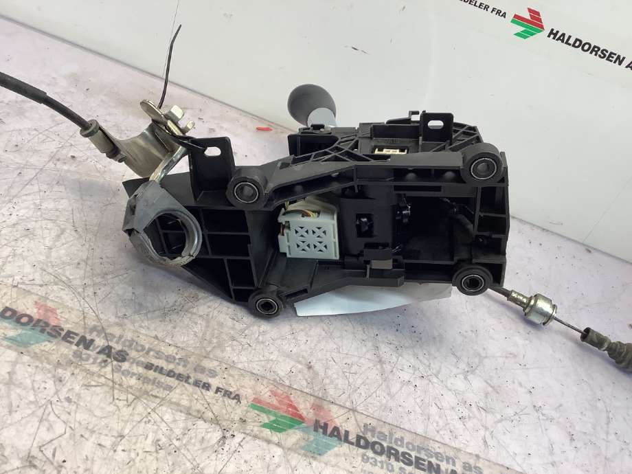 Girstang/girvelger automat til Toyota RAV4 2016-2019 (Type IV, Fase 2)  (TOYOTA|3350442120C0|)