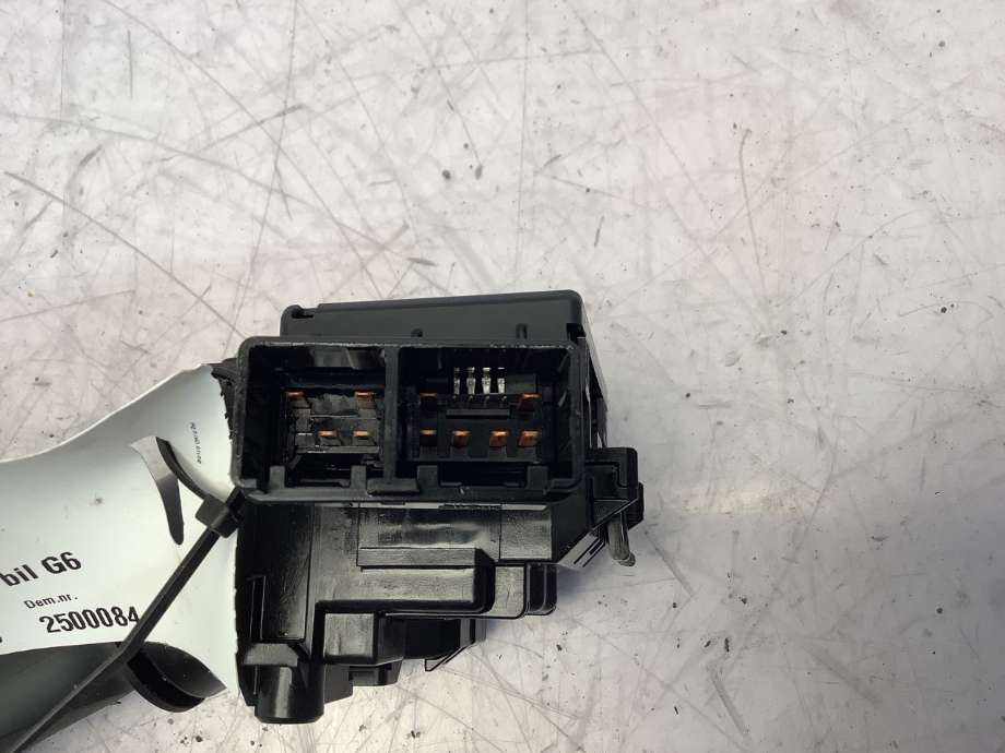 Bryter visker til Toyota RAV4 2016-2019 (Type IV, Fase 2)  (TOYOTA|8465212A90|)