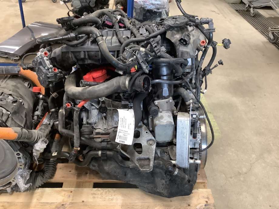 Motor bensin til BMW 3-Serie 2012-2018 (F30/F31/F34) (F30/F31/F34) (BMW|11 00 2 455 345|B48B20A|)