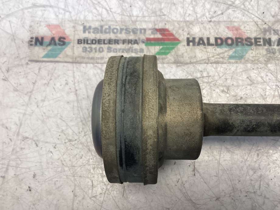 Mellomaksel fremre til Mercedes Sprinter 2013-2018 (Fase 2) (906) (906) (MERCEDES|A 906 410 44 01|)