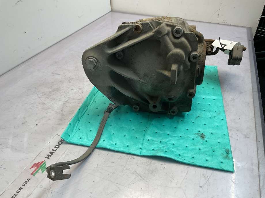 Kardang klokke bak til BMW 3-Serie 2012-2018 (F30/F31/F34) (F30/F31/F34) (BMW|33 10 7 624 780|188LW I=2;93|)