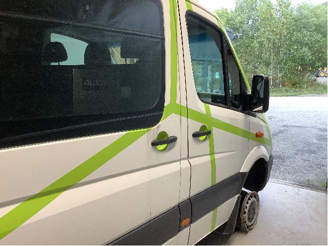 Dør høyre foran til Mercedes Sprinter 2013-2018 (Fase 2) (906) (906) (MERCEDES|A 906 720 01 05|)