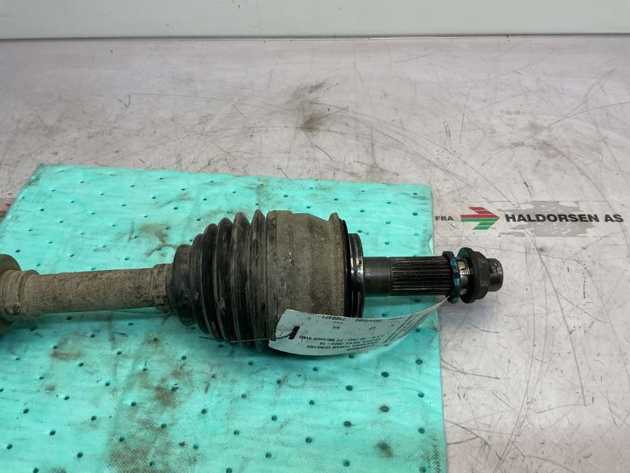 Drivaksel venstre foran til Toyota Hilux 2006-2011  (TOYOTA|434300K020|)