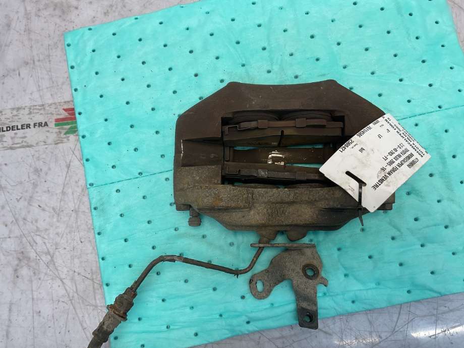 Bremsecaliper venstre foran til Toyota Hilux 2006-2011 (TOYOTA|477500K060|)