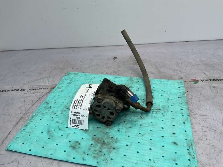 Servo pumpe mekanisk til Toyota Hilux 2006-2011  (TOYOTA|443100K040|)