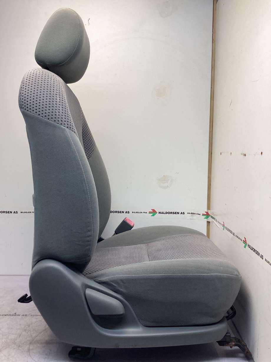 Sete foran høyre til Toyota Hilux 2006-2011 (TOYOTA|)