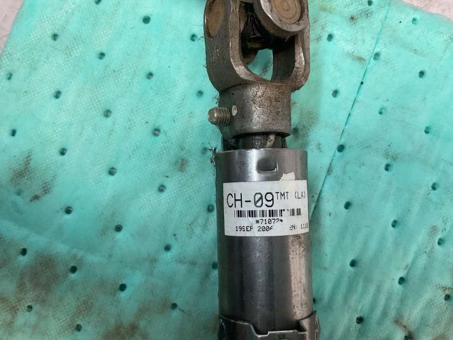 Rattaksel til Toyota Hilux 2006-2011  (TOYOTA|452500K010|)