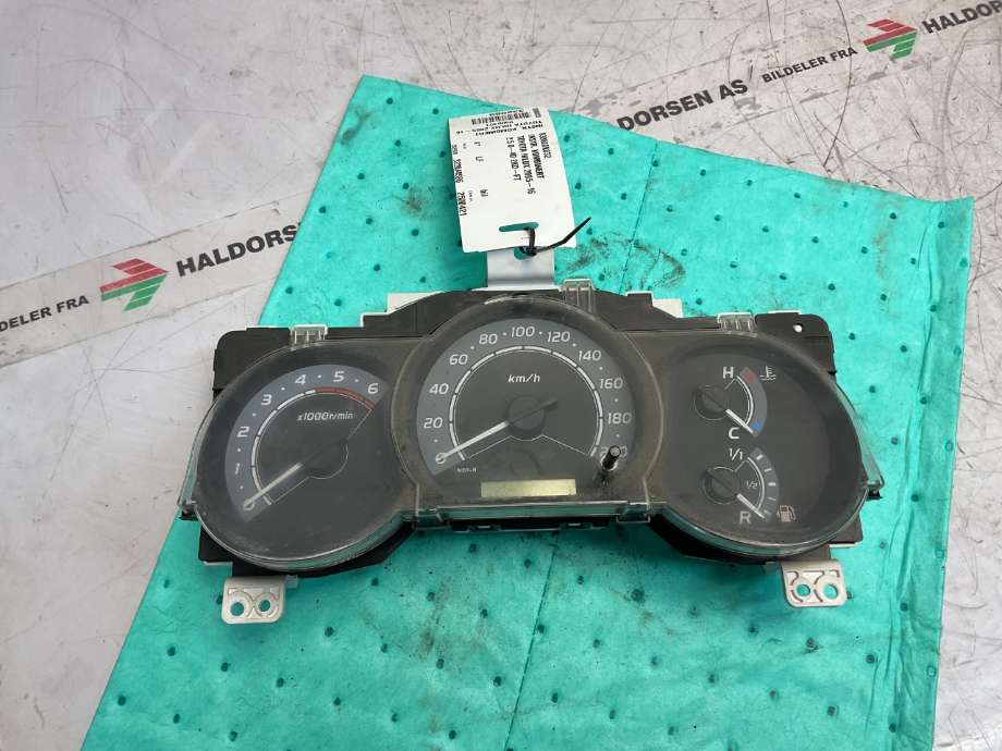 Instrumentpanel til Toyota Hilux 2006-2011 (TOYOTA|838000K032|)