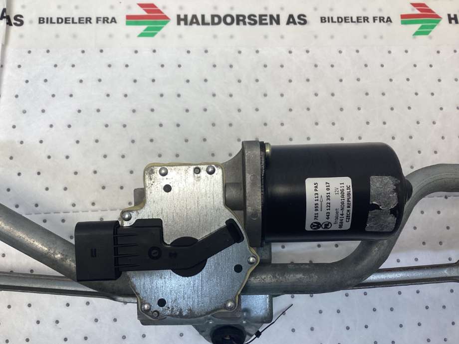 Viskermotor frontrute til VW Transporter / Caravelle 2003-2009 (Fase 1) (T5) (T5) (VOLKSWAGEN|7E1 955 113|7H1 955 603|)