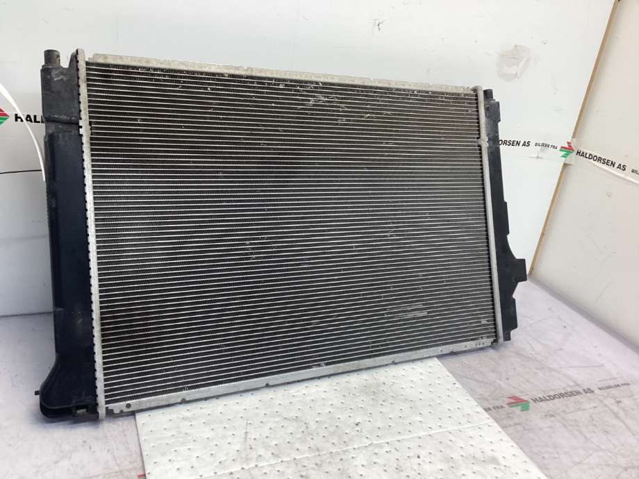 Radiator (automat gir) til Toyota Yaris 2014-2020 (Type III, Fase 2)  (TOYOTA|1640021330|)