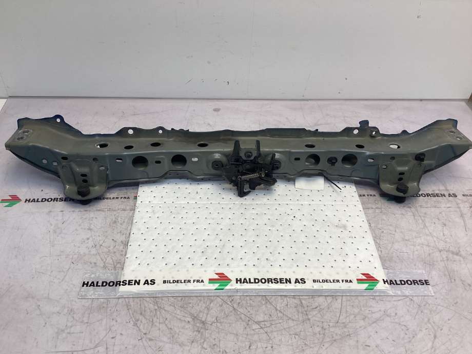 Frontplate øvre til Toyota Yaris 2014-2020 (Type III, Fase 2)  (TOYOTA|532050D905|)
