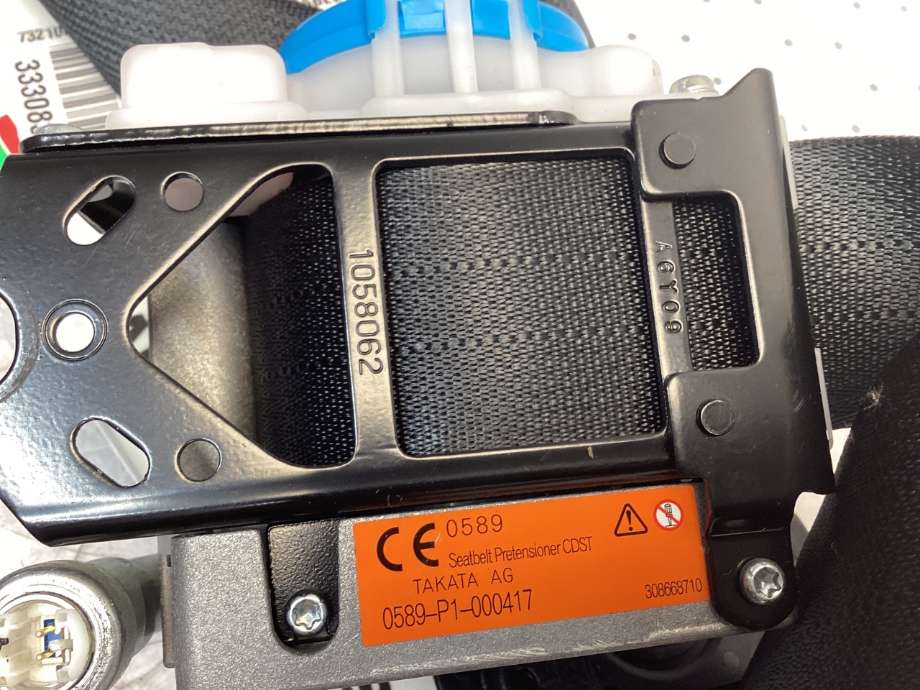 Sikkerhetsbelte foran høyre til Toyota Yaris 2014-2020 (Type III, Fase 2)  (TOYOTA|732100D322C0|)