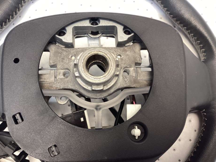 Ratt til Toyota Yaris 2014-2020 (Type III, Fase 2)  (TOYOTA|451020D30023|)