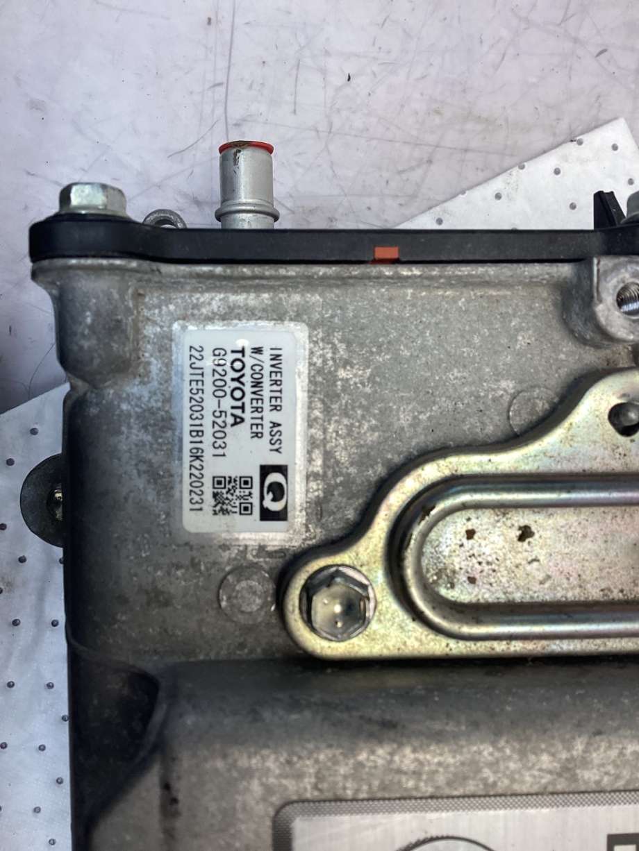 Inverter elbil til Toyota Yaris 2014-2020 (Type III, Fase 2)  (TOYOTA|G920059046|)