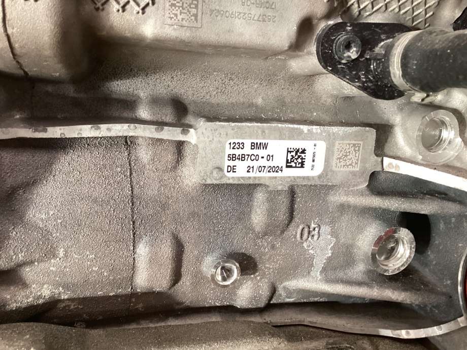 Motor elbil bak til BMW X1 2022-->> (U11) (U11) (BMW|12 33 5 B47 6C9|12 33 5 B60 563|)
