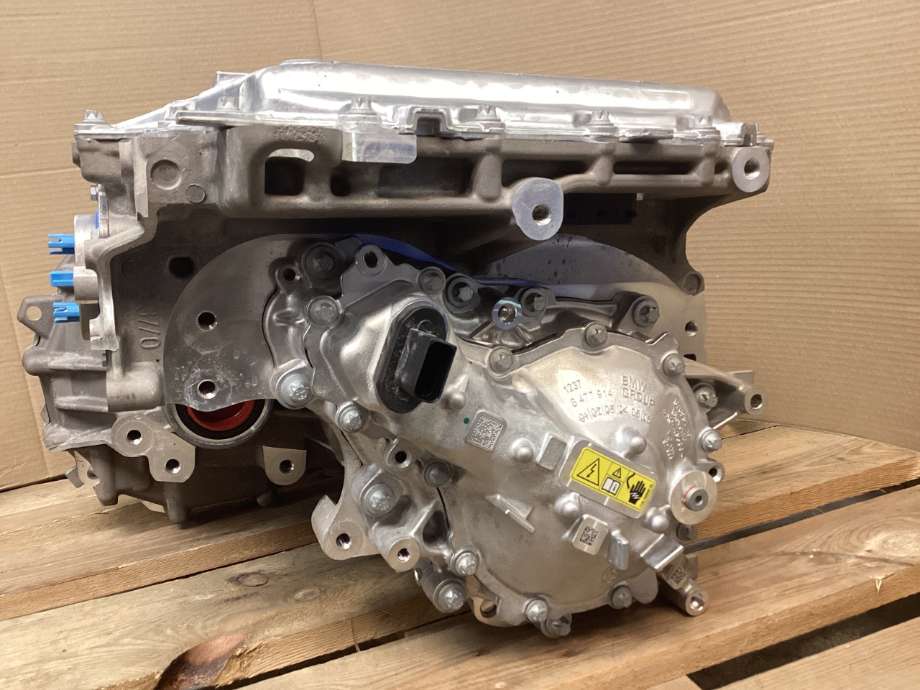 Motor elbil foran til BMW X1 2022-->> (U11) (U11) (BMW|12 33 5 B47 6C8|12 33 5 B60 562|)