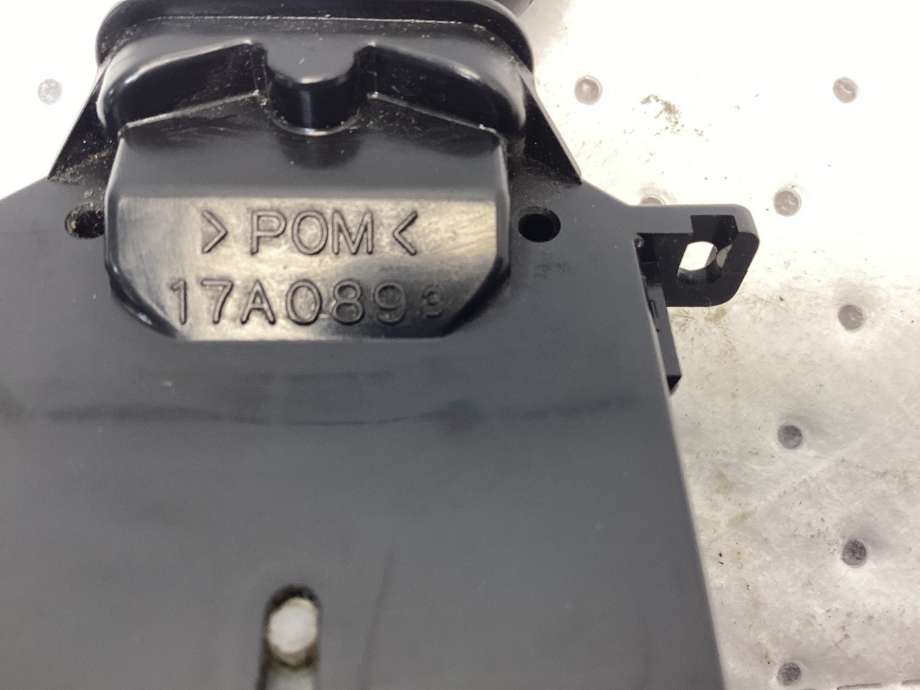 Bryter blink til Toyota Hiace 2007-2012 (Fase 3)  (TOYOTA|84140-26210|)