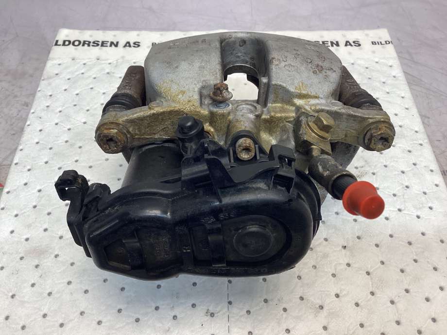 Bremsecaliper høyre bak til Mercedes EQC 2019-->>  (MERCEDES|A 000 423 76 00|)