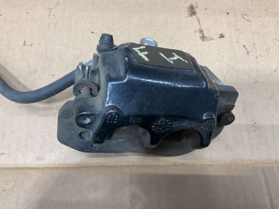 Bremsecaliper høyre foran til ATV ATV diverse merker 0-->>  (BRP CAN-AM||OUTLANDER)