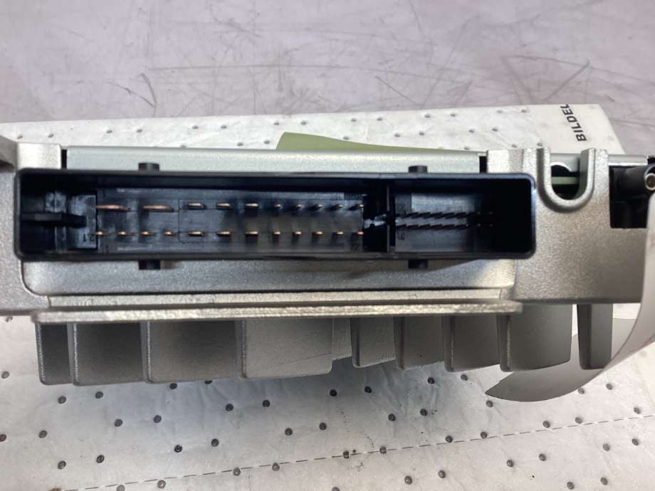 Bilstereo forsterker til Mercedes EQC 2019-->>  (MERCEDES|A 167 900 63 10|)