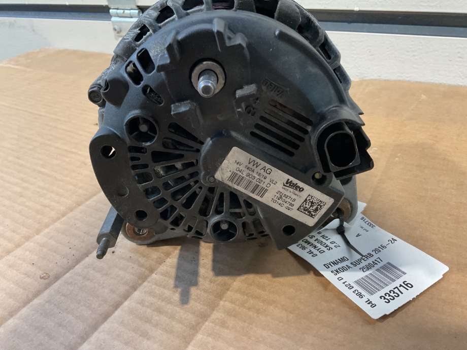 Dynamo til Škoda Superb 2015-->> (Type III)  (SKODA|04L 903 021 D|)