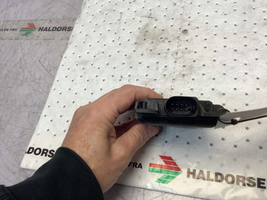 Sensor radar til Škoda Superb 2015-->> (Type III)  (SKODA|5Q0 907 686 C|)