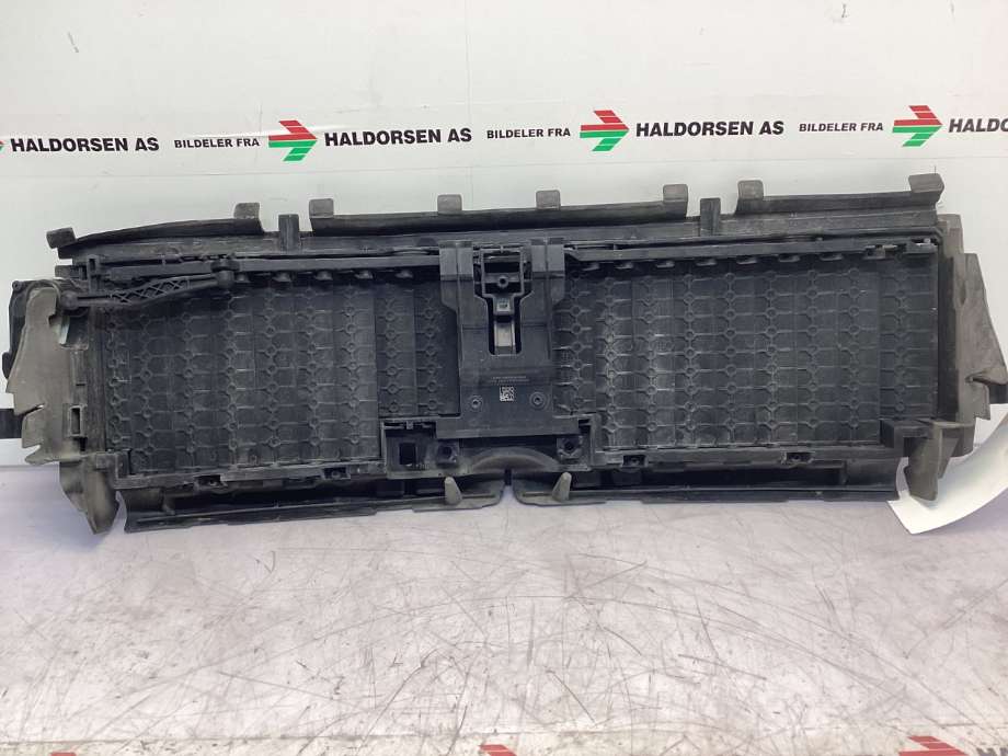 Grill til Mercedes EQC 2019-->>  (MERCEDES|A 213 500 23 00|)