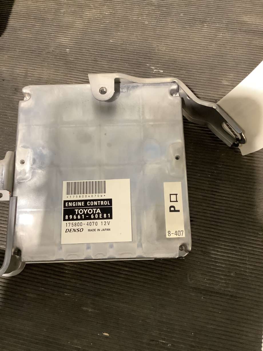 Styreenhet motor til Toyota Land Cruiser 120 2002-2009 (TOYOTA|8966160E81|)
