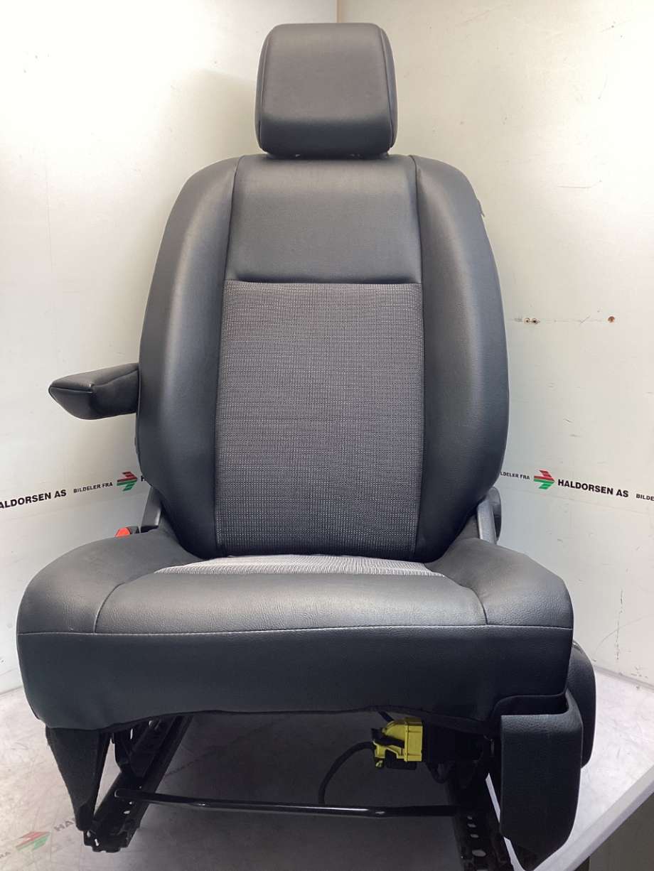 Sete foran venstre til Toyota Proace, 2016-->> (Type II) (TOYOTA|)