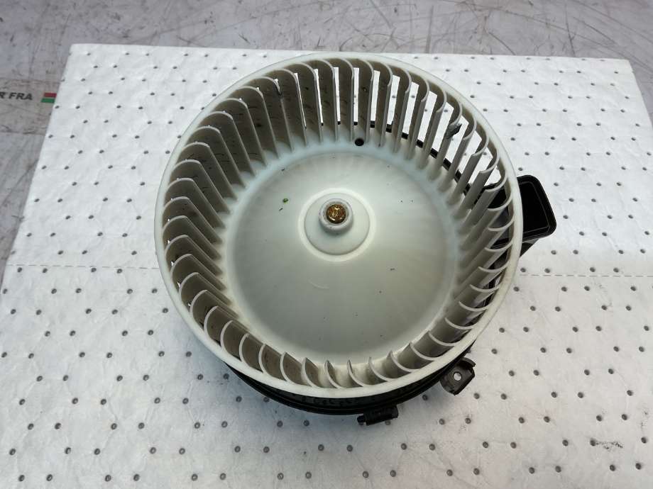 Varmeapparat motor til Volvo XC60 2017-->> (Type II)  (VOLVO|32227374|)