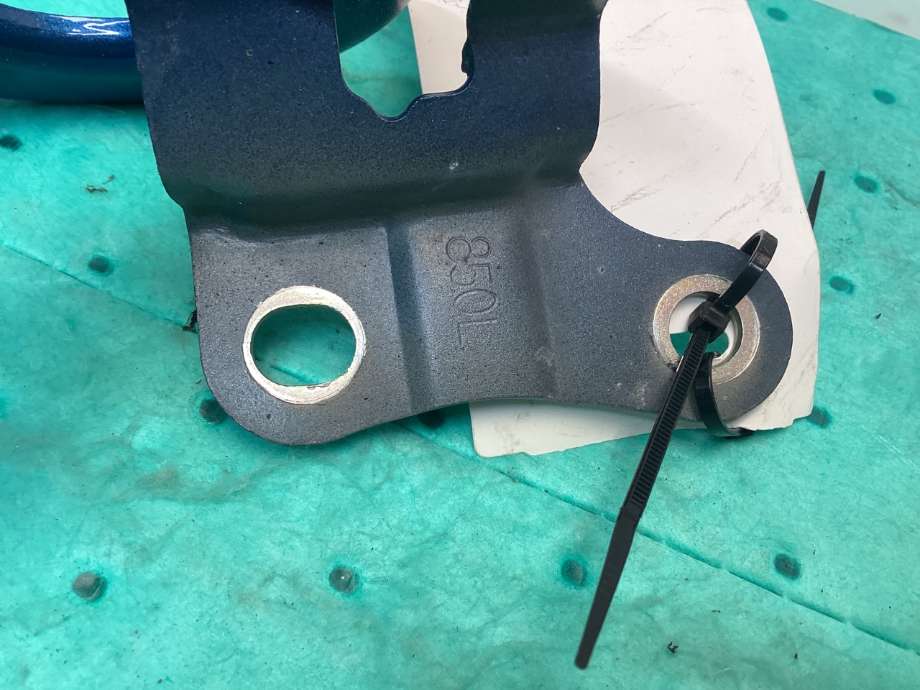 Panserhengsler til Toyota Yaris 2014-2020 (Type III, Fase 2)  (TOYOTA|534200D320|)