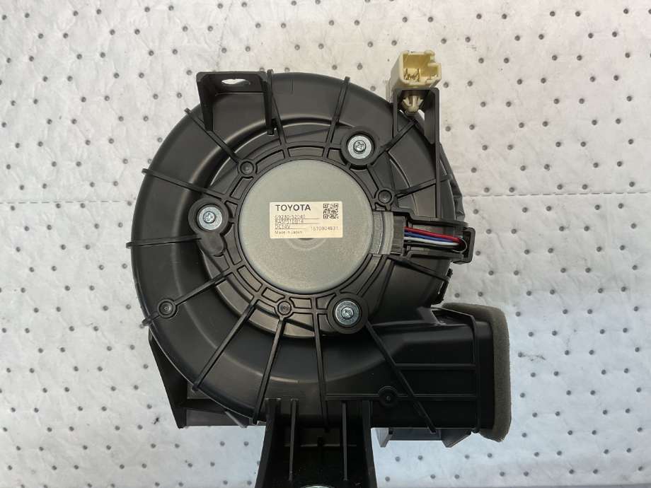 Kjølevifte til Toyota Yaris 2014-2020 (Type III, Fase 2)  (TOYOTA|G923052040|)