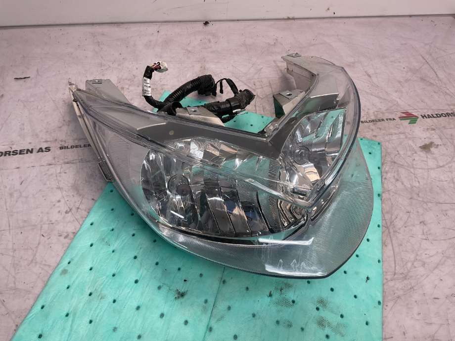 Frontlykter til Snøscooter Yamaha øvrige 0-->>  (SR Viper B-TX 153|8JP-H4310-10-00|)