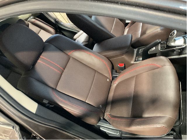 Sete foran høyre til Mitsubishi Outlander, 2015-->> (Type III, Fase 2) (MITSUBISHI|6911C498YA)