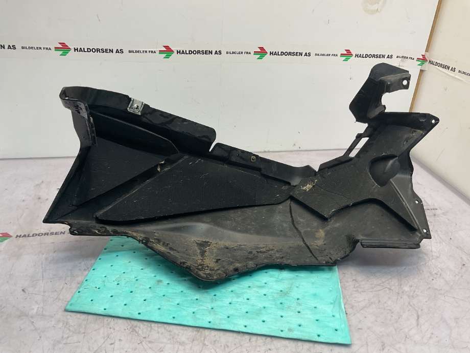 MC, Kåpe, venstre til Snøscooter Yamaha øvrige 0-->>  (SR Viper B-TX 153|)