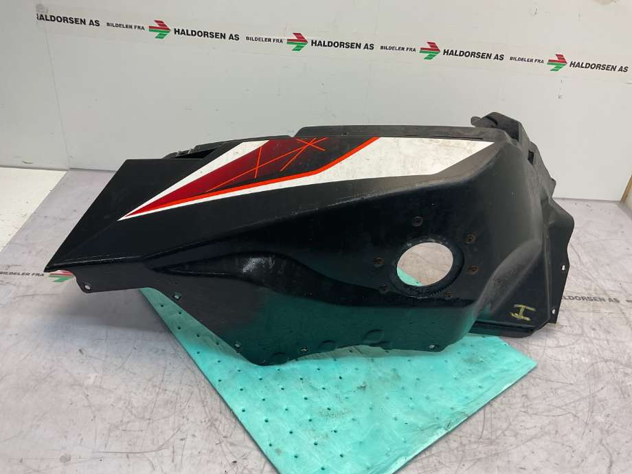 MC, Kåpe, høyre til Snøscooter Yamaha øvrige 0-->>  (SR Viper B-TX 153|)