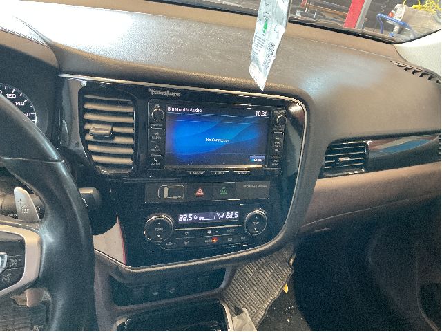 Bilstereo navigasjon til Mitsubishi Outlander 2015-->> (Type III, Fase 2)  (MITSUBISHI|8750A569|)