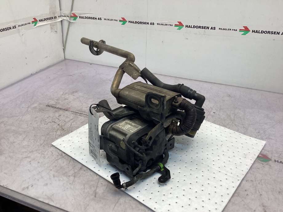 Dieselvarmer til VW Caddy 2004-2010 (Type III, Fase 1)  (VOLKSWAGEN|1K0 815 071 T|)