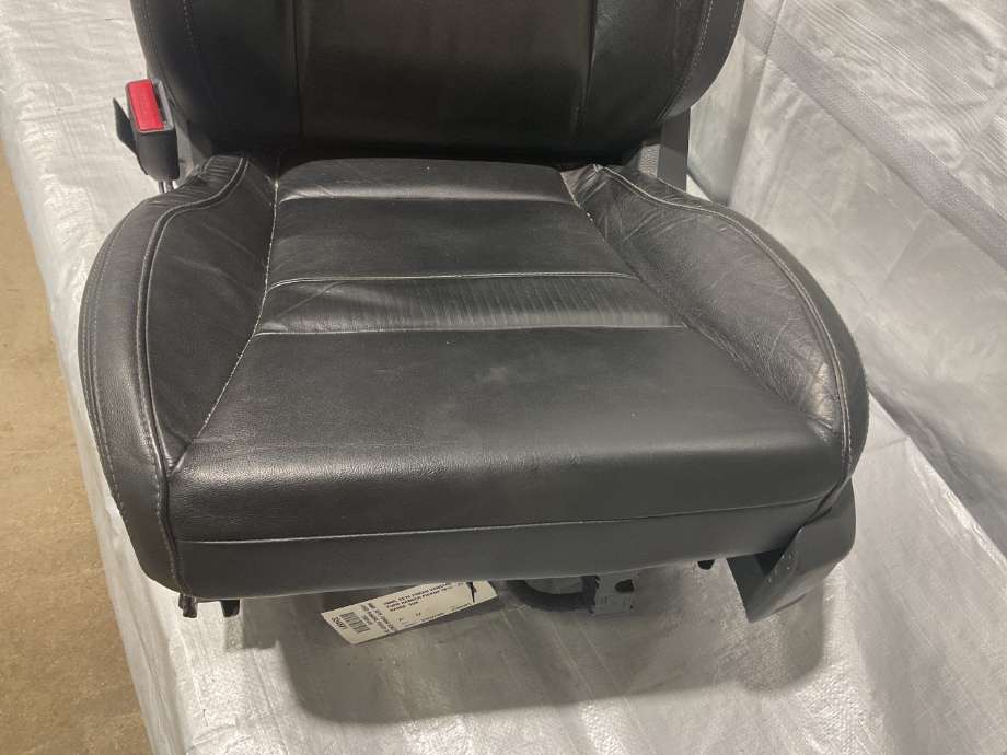 Sete foran venstre til Ford Ranger / Ranger Raptor 2015-2022  (FORD|)