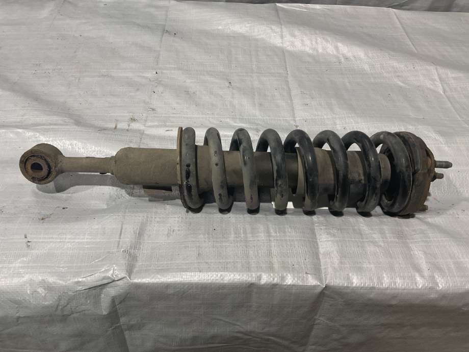 Fjærbein høyre foran til Ford Ranger / Ranger Raptor 2015-2022 (FORD|1799337|1756824|1733535)