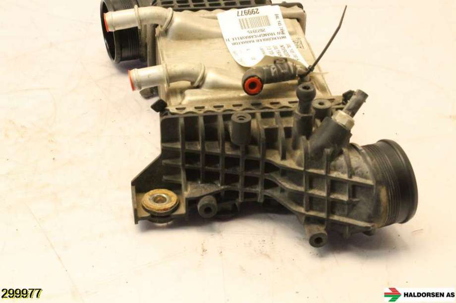 Intercooler til VW Transporter / Caravelle 2015-2019 (T6) (T6) (VOLKSWAGEN|04L 145 749 H|)