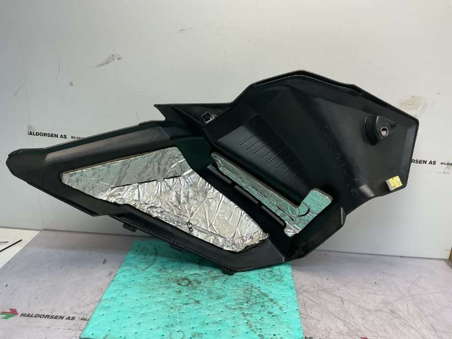 MC, Kåpe, høyre til Snøscooter Ski-Doo øvrige 0-->> (SKI-DOO Tundra|)