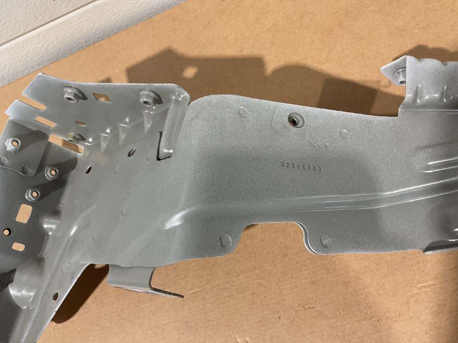 Diverse deler til Volvo XC40 2018-2024  (VOLVO|31651423|)